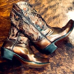 Beautiful Bronze Durango Cowboy Boots